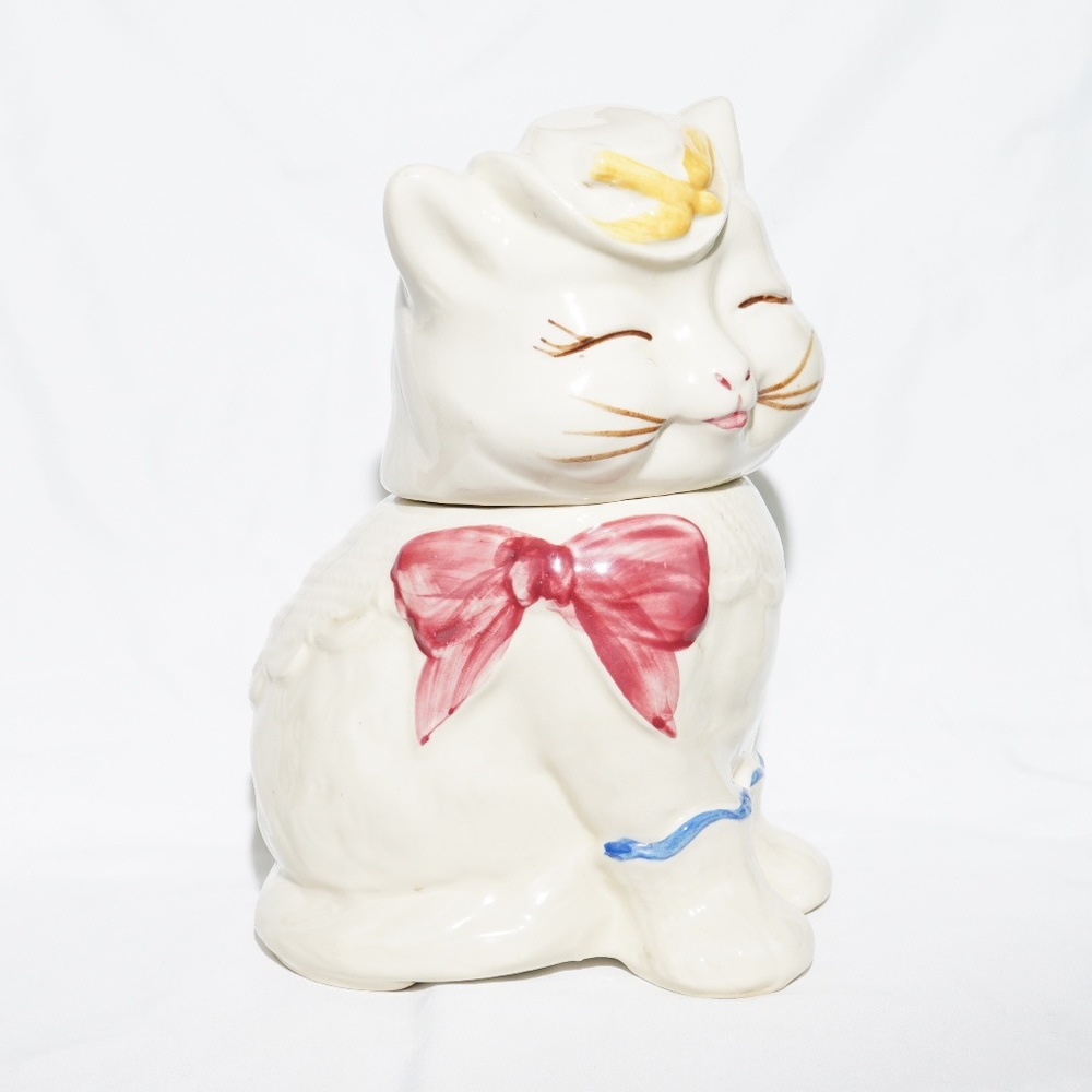 Shawnee Vintage Puss in Boots Cookie Jar 9.5" tall